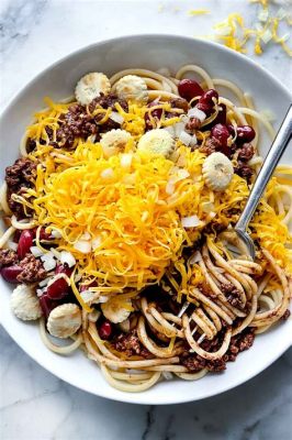  Cincinnati Chili – Ein würziges, sättigendes Gericht voller unerwarteter Aromen!