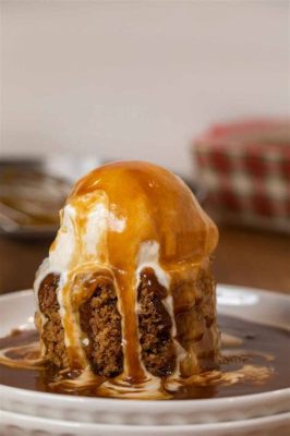   Exeter Sticky Toffee Pudding: Ein himmlisches Dessert mit reichhaltigem Karamellgeschmack und zarter Textur!